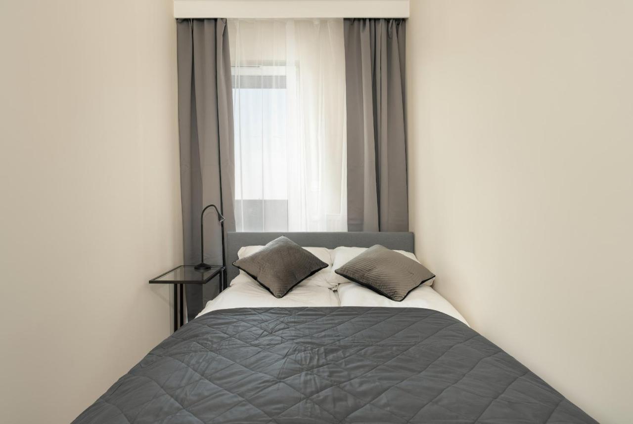 Wojciechowskiego Apartment With Parking By Noclegi Renters 波兹南 外观 照片